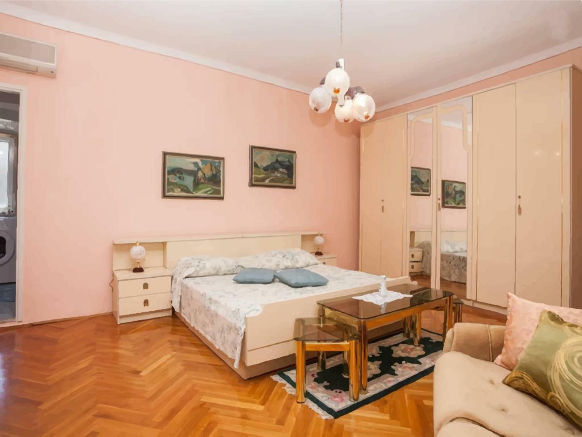 Apartment Carera Rovinj Luaran gambar