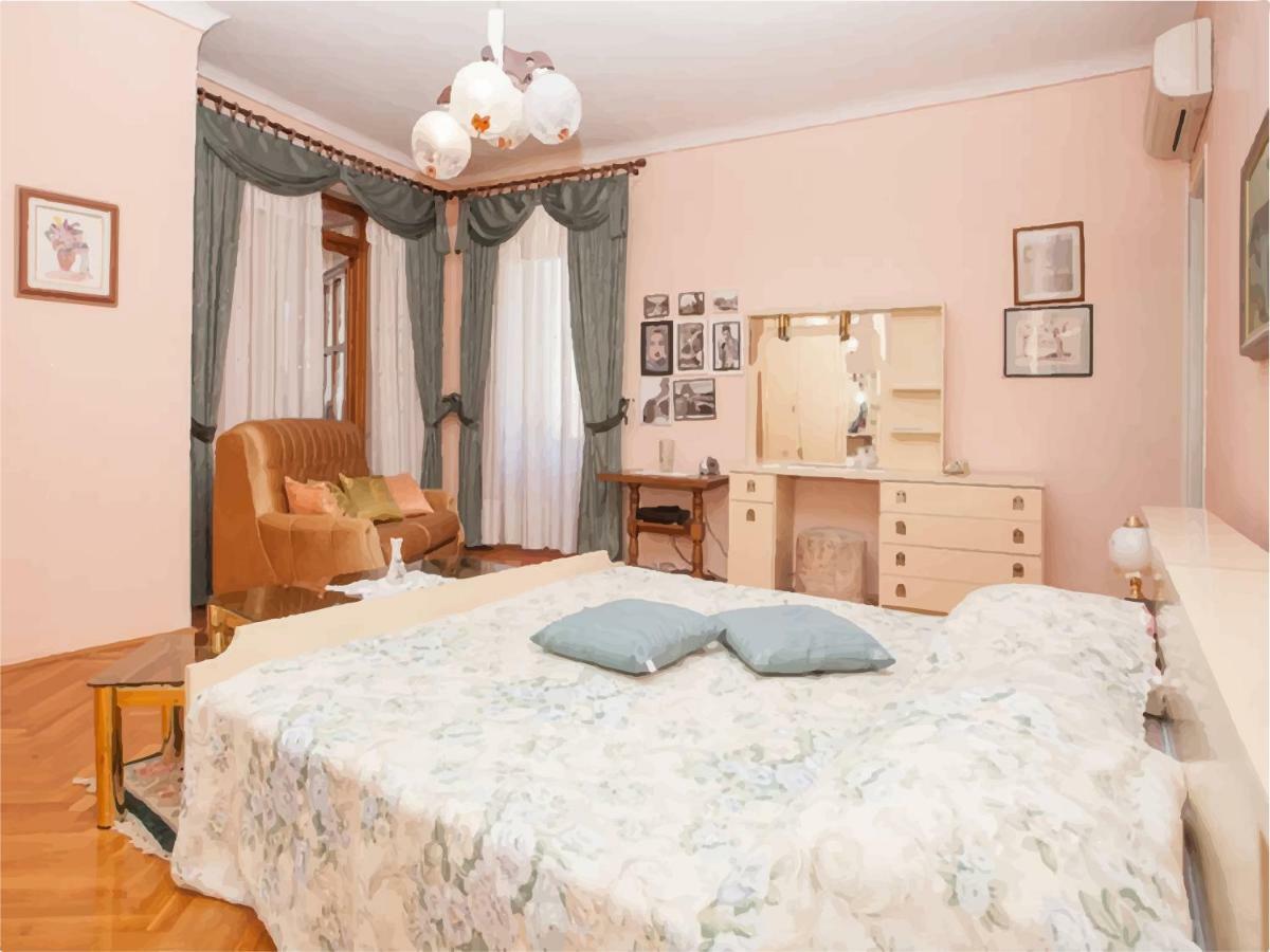 Apartment Carera Rovinj Luaran gambar